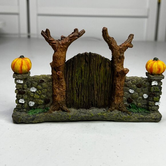 Halloween Spooky Gate With Pumpkin Lanterns & Tree Spirits Resin Figurine - Picture 8 of 8